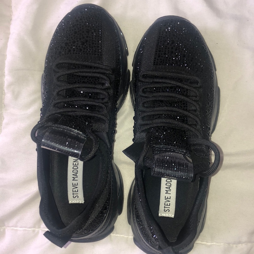 8 Women’s Steve Madden Maxima-R Black